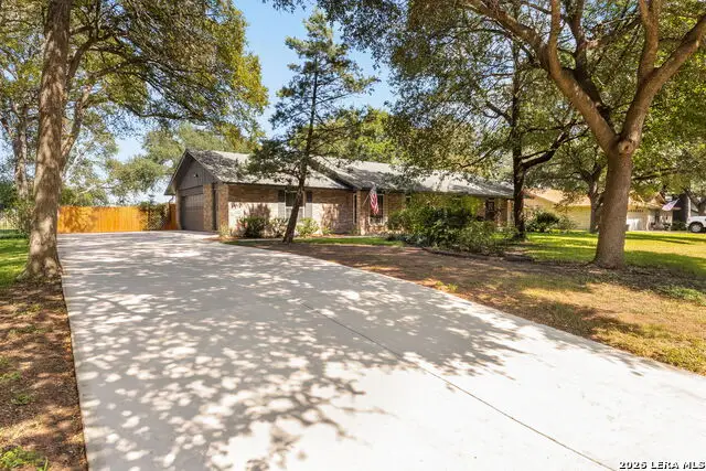 228 Lone Oak St, Seguin, TX 78155 - #2