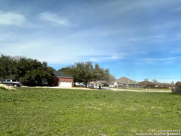 239 Club View E, Seguin, TX 78155