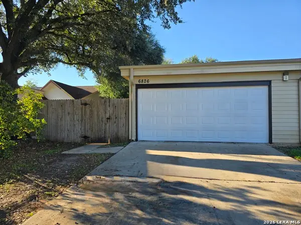 6826 Arbor Springs Dr, San Antonio, TX 78249