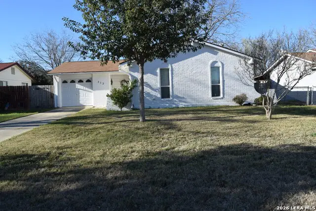 313 Nell Deane Blvd, Schertz, TX 78154 - #1