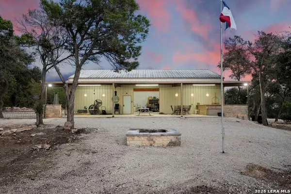 34 Sun Valley Dr, Spring Branch, TX 78070