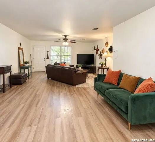 719 Dawn Ln, Fredericksburg, TX 78624 - #2