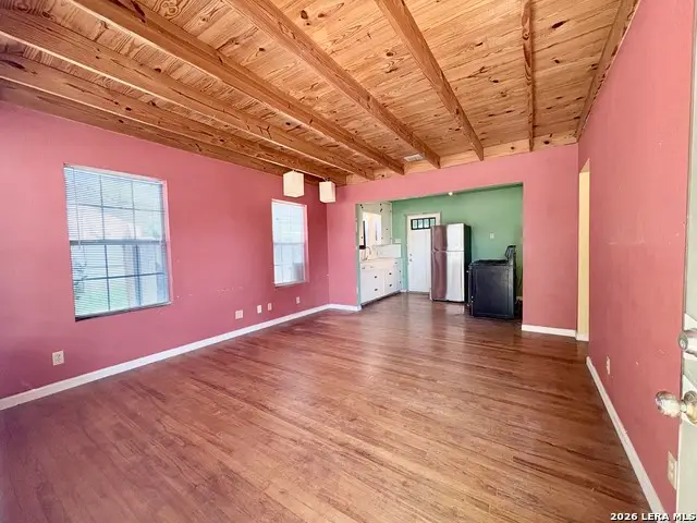 131 Glamis Ave, San Antonio, TX 78223 - #3