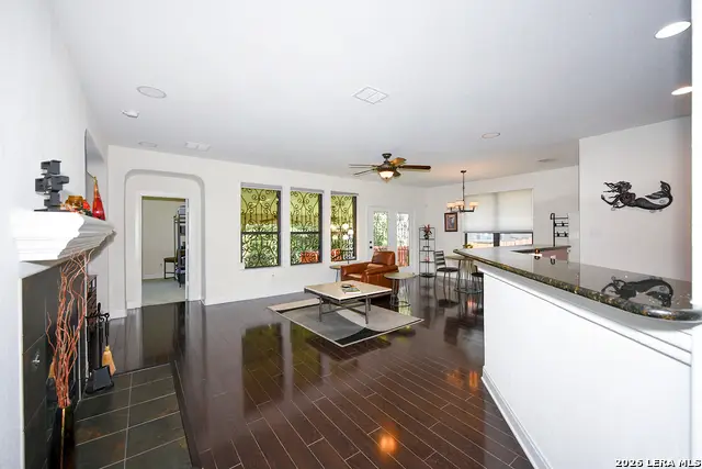 2711 Zurich, San Antonio, TX 78230 - #3