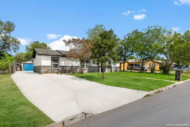 323 Pinehurst Blvd, San Antonio, TX 78221 - #3