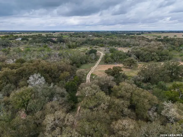581 Eden Rd, Seguin, TX 78155