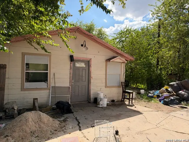 1030 W Ridgewood Ct, San Antonio, TX 78201 - #2