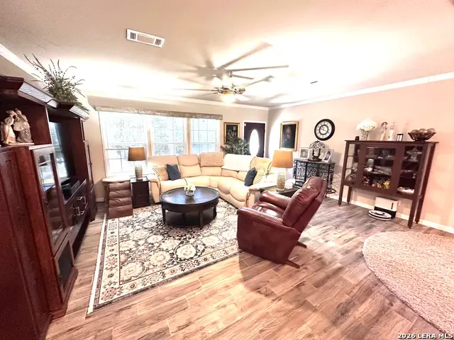 870 Spur Rd, Lakehills, TX 78063 - #3