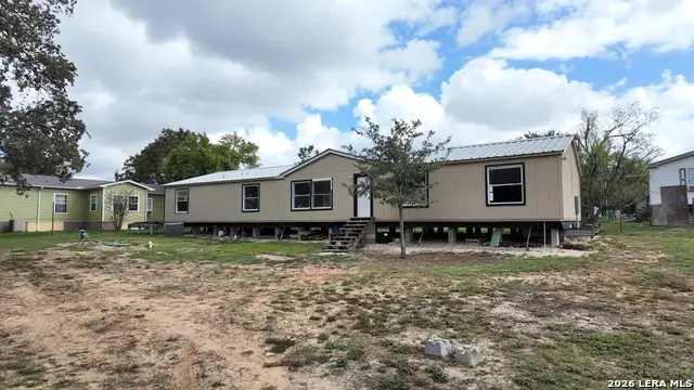152 Chiero Ln, Seguin, TX 78155 - #1