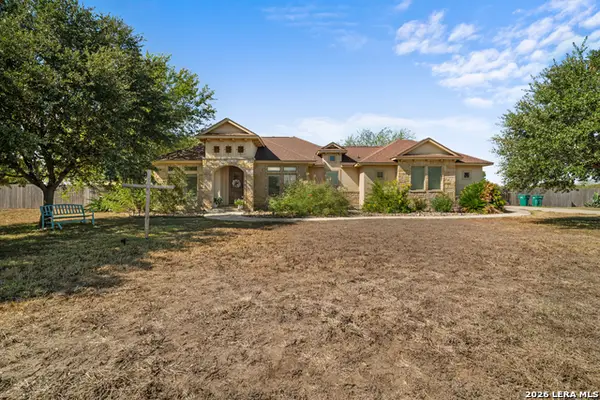 17915 Rockys Cir, Lytle, TX 78052