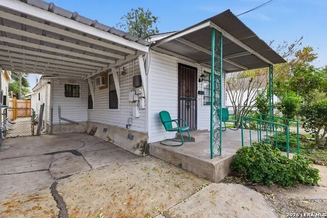 1610 Amestoy St, San Antonio, TX 78207 - #3