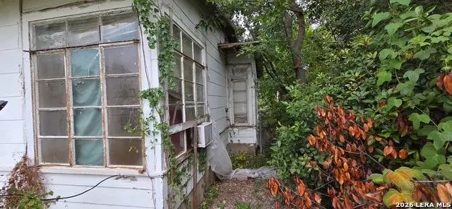 203 Sheila Dr, San Antonio, TX 78209 - #2