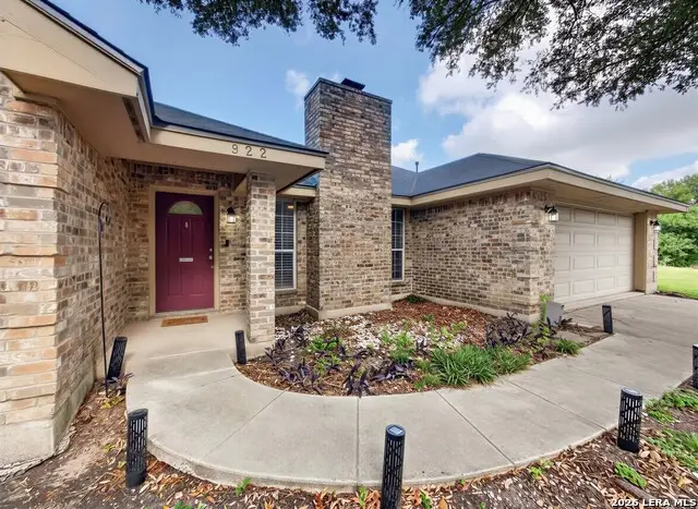 922 Parkdale Dr, New Braunfels, TX 78130 - #2