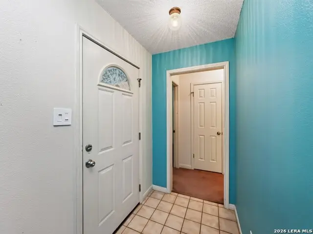 922 Parkdale Dr, New Braunfels, TX 78130 - #3