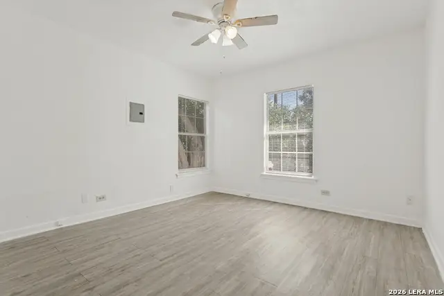 2445 Wyoming St, San Antonio, TX 78203 - #3