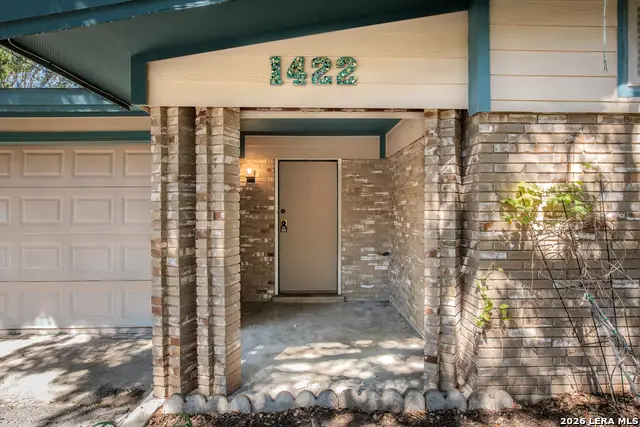 1422 Mockingbird, Seguin, TX 78155 - #1
