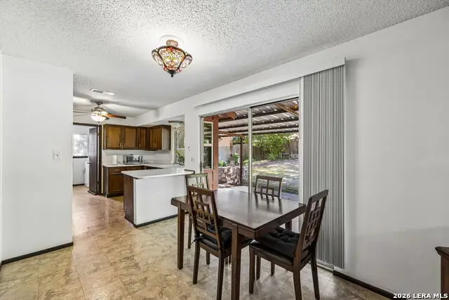 5723 Sun Ridge Dr, San Antonio, TX 78247 - #3