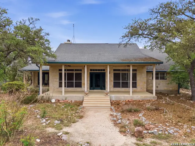 292 Phillip Dr, Pipe Creek, TX 78063 - #3