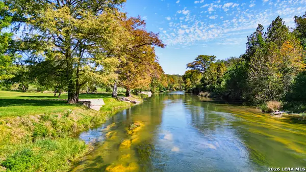 1271 White Water Rd, New Braunfels, TX 78132