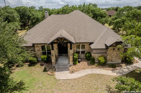 105 Elk Run, La Vernia, TX 78121