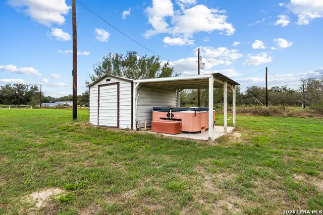 4320 County Road 331, Floresville, TX 78114 - #3