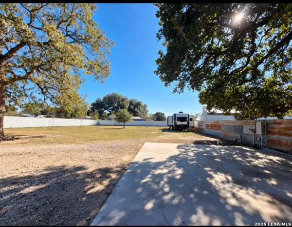 3 Wise Owl, Von Ormy, TX 78073