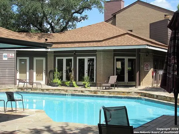 8611 Datapoint #59, San Antonio, TX 78229