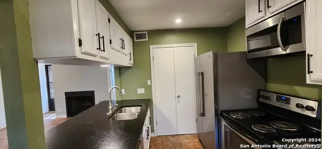 8611 Datapoint #59, San Antonio, TX 78229 - #2