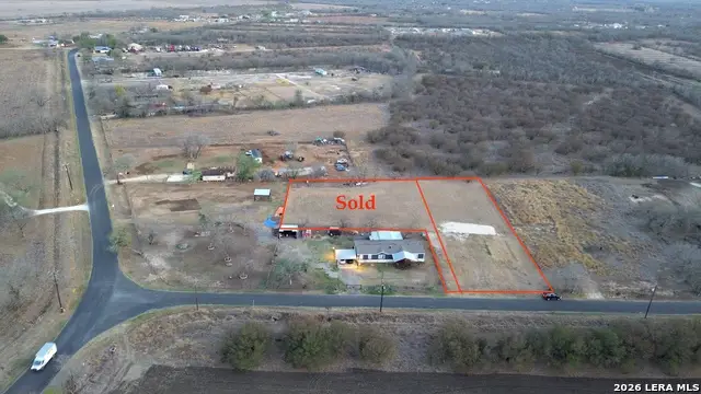 11446 Hollowell Rd, Atascosa, TX 78002 - #1