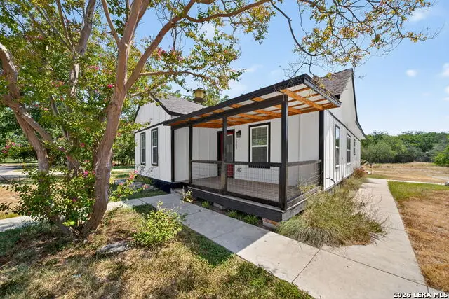 1203 Avenue J, Hondo, TX 78861 - #1