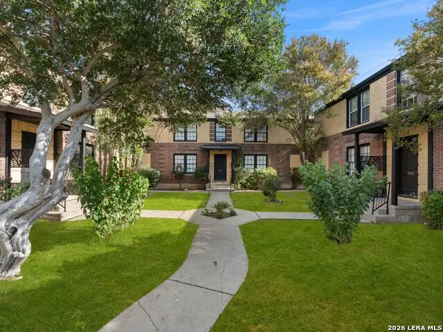 204 E Rosewood Ave, San Antonio, TX 78212 - #1
