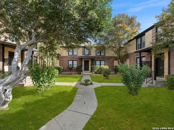 204 E Rosewood Ave, San Antonio, TX 78212