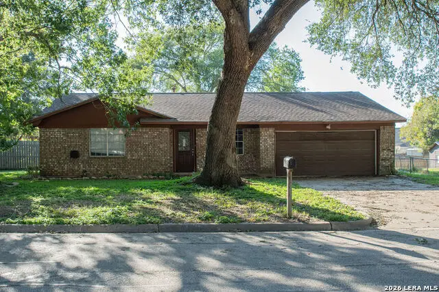 203 N Drumm St, Brenham, TX 77833 - #2