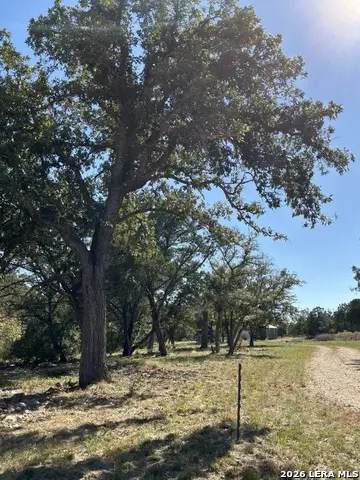 356 Phyliss Dr, Bandera, TX 78003 - #2