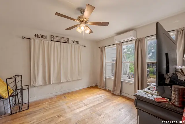 422 Wilcox, San Antonio, TX 78211 - #2