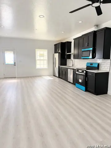 136 University Ave, San Antonio, TX 78201 - #2