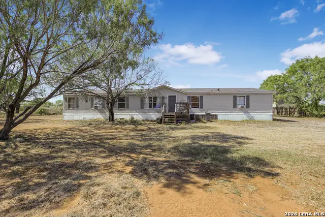 381 Bluefield, Pleasanton, TX 78064 - #1