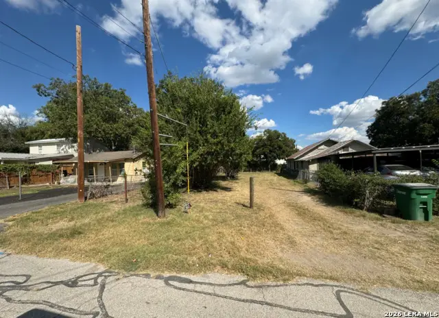 120 Pioneer Rd, San Antonio, TX 78210 - #1