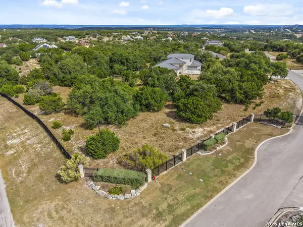 1805 Split Mtn, Canyon Lake, TX 78133