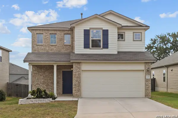 1211 Petunia Blf, San Antonio, TX 78245