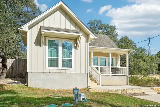 1095 Diamondhead Dr, Canyon Lake, TX 78133 - #1