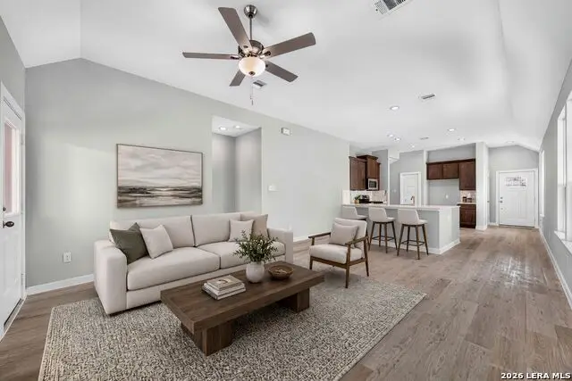 6014 Willow Point Blvd, San Antonio, TX 78219 - #2