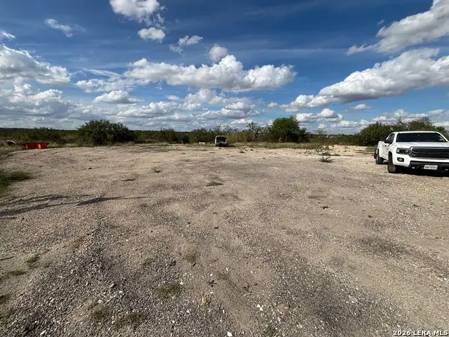 3361 Chloe Dr., Converse, TX 78109 - #1