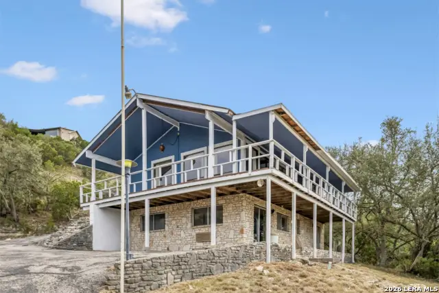 642 White Oak Dr, Canyon Lake, TX 78133 - #3