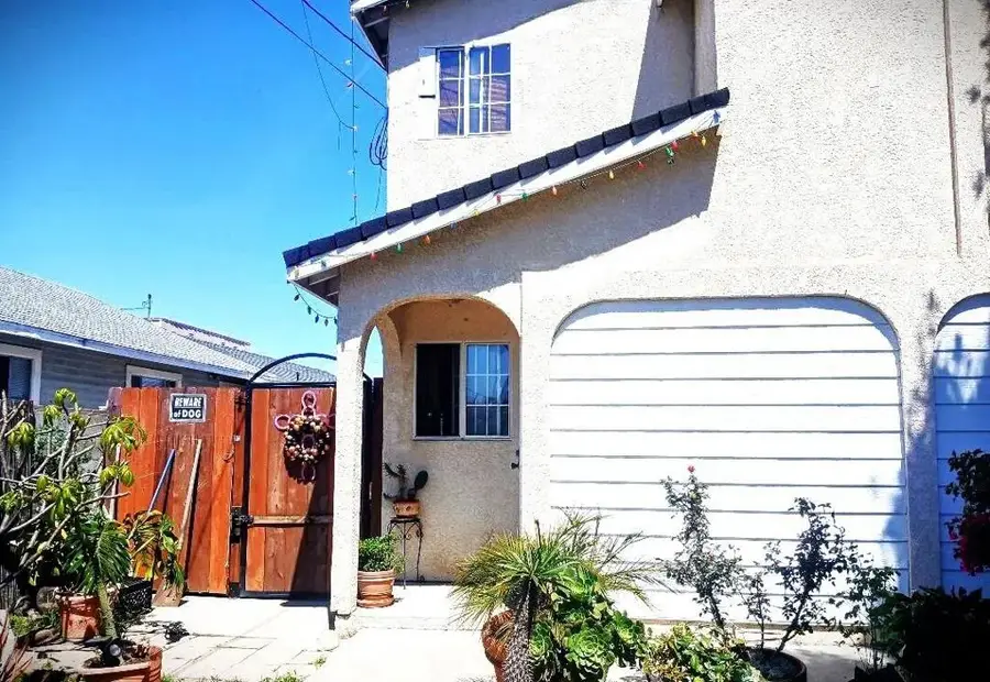 230-232 W 15th Street, San Pedro, CA 90731 - #2