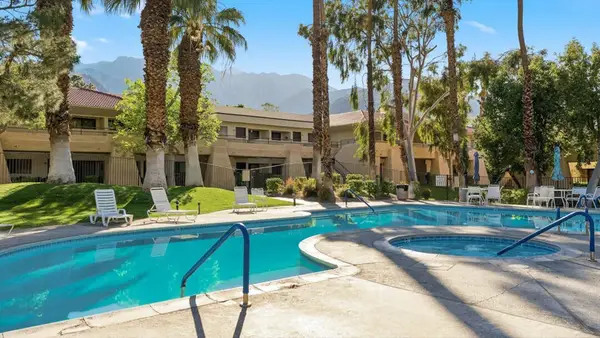 2820 N Arcadia Court #101, Palm Springs, CA 92262