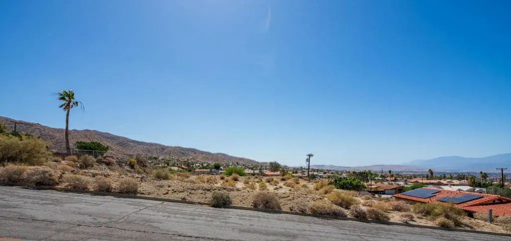 9288 Calle De Vecinos, Desert Hot Springs, CA 92240 - #1