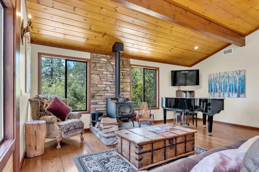 54720 Falling Leaf Drive, Idyllwild, CA 92549 - #2