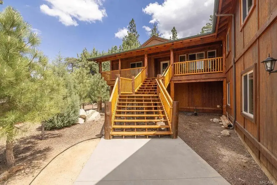 379 Fawntrail Place, Big Bear, CA 92315 - #2
