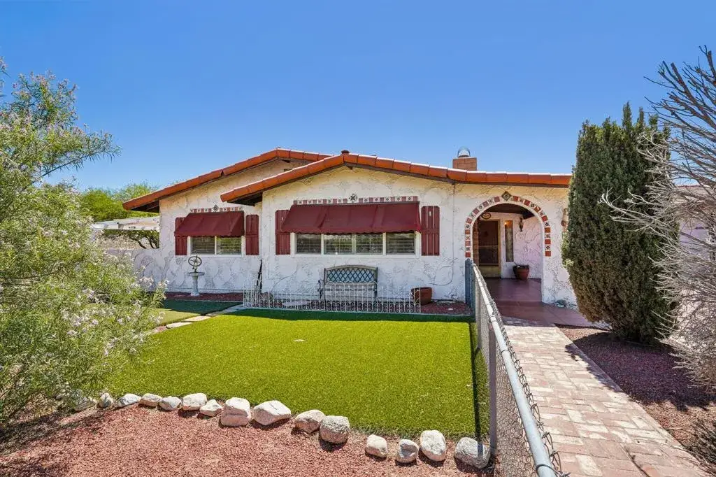 6817 Warren Vista Avenue, Yucca Valley, CA 92284 - #1